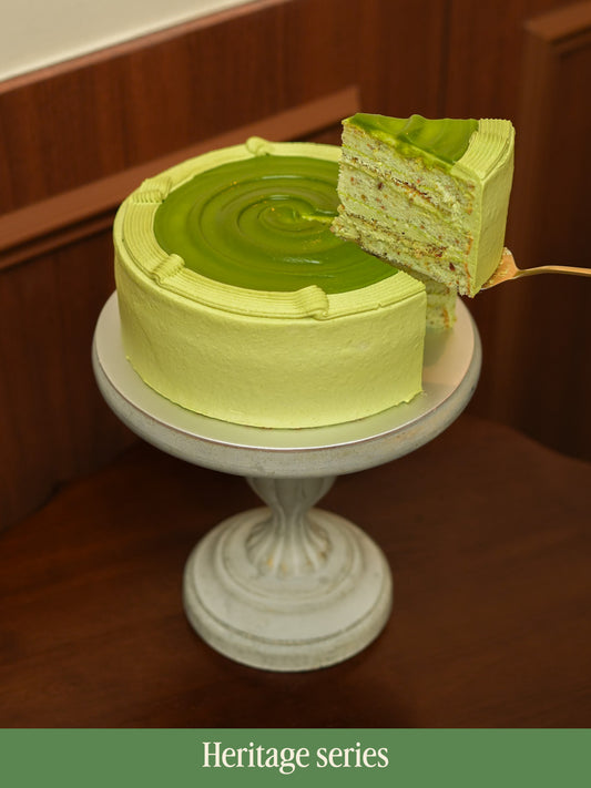 Kaya Pistachio Cake