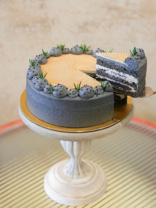 Black Sesame Kinako Cake