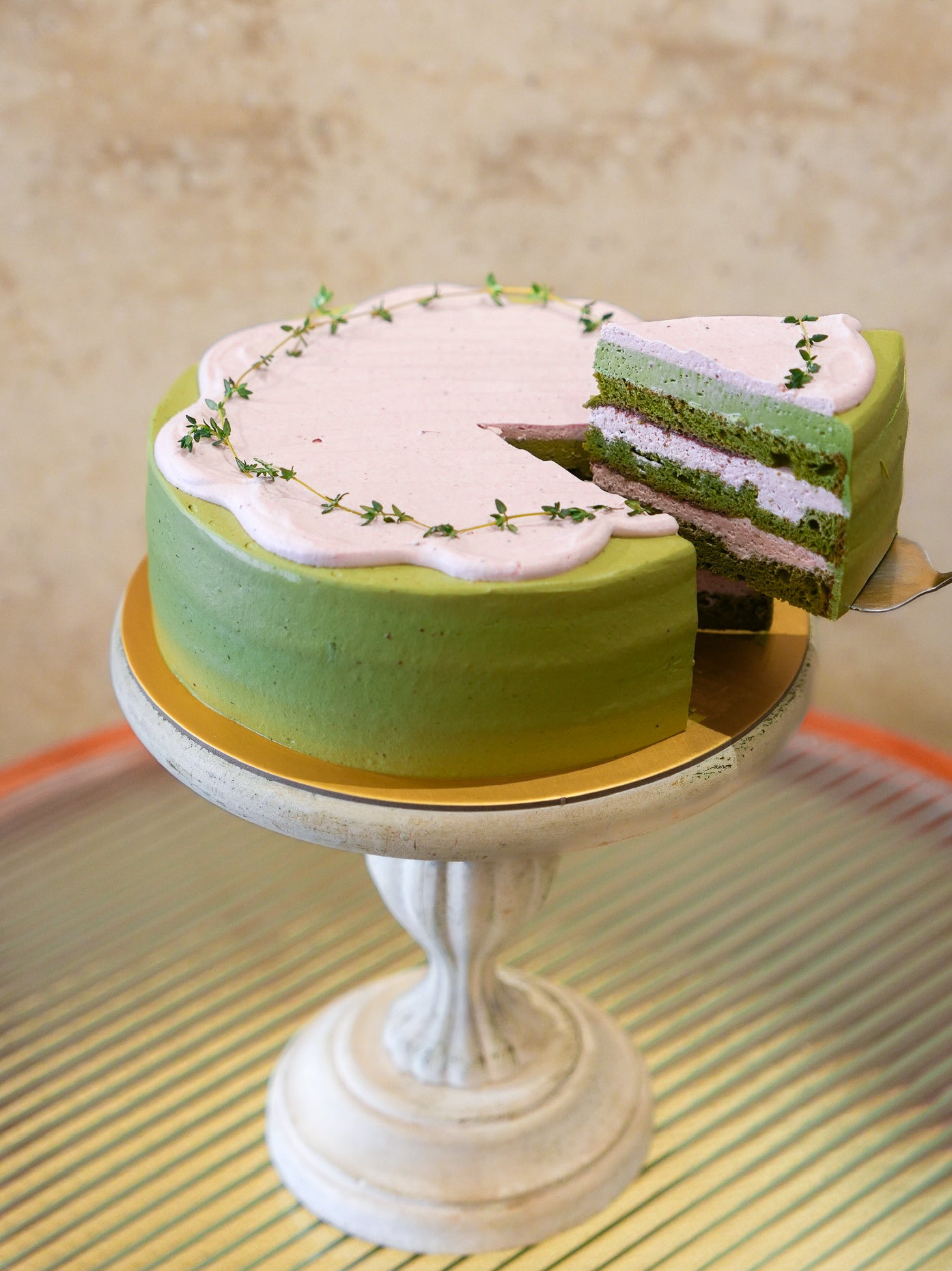 Matcha Strawberry Cake