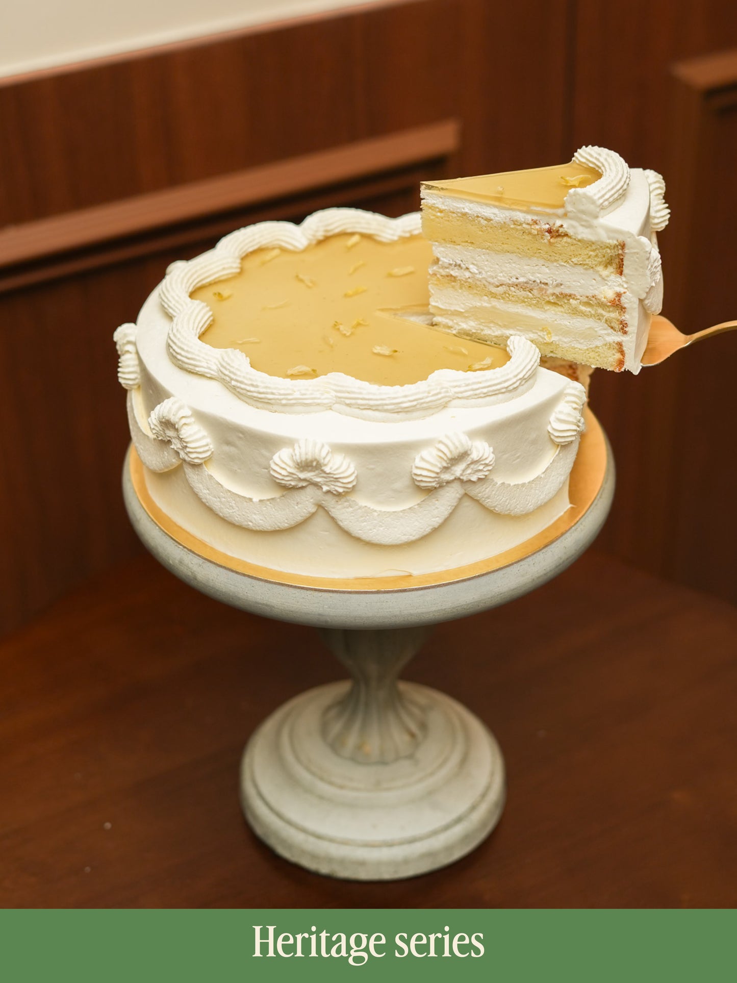 Honey Pear Chrysanthemum Cake