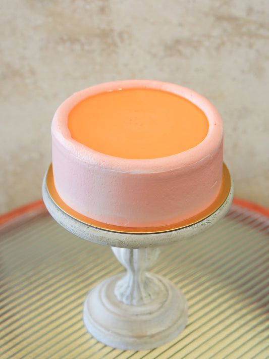 White Peach Earl Grey Cake